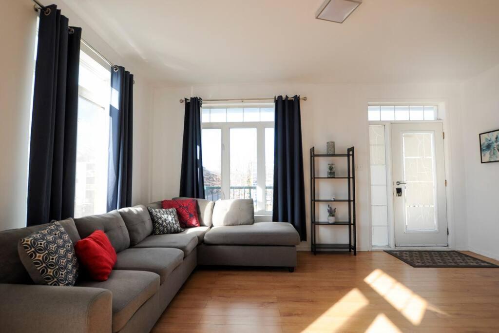 Ferienwohnung Le 1808 - Spacieux Avec Balcon - Nord De Quebec Exterior foto